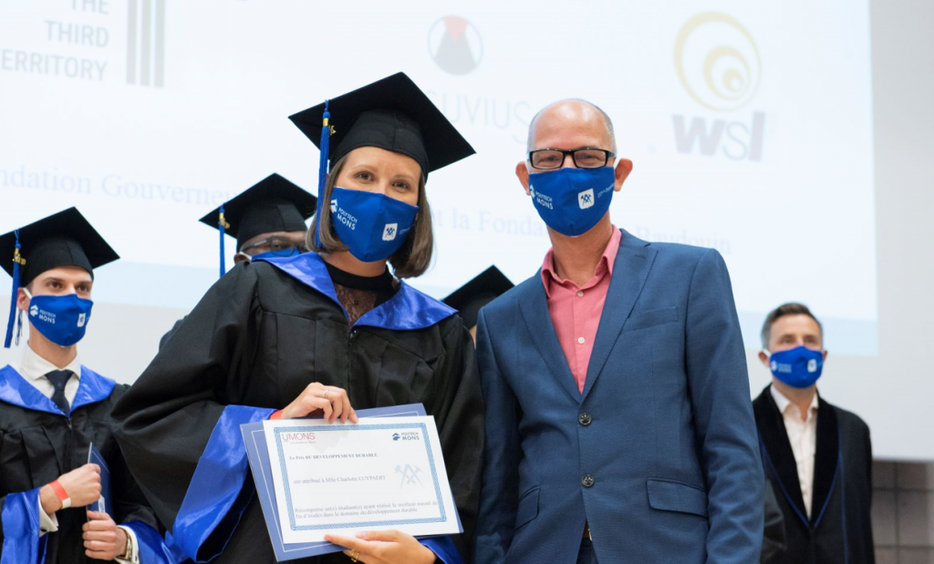 Une étudiante de la Faculté polytechnique reçoit le prix du Conseil du Développement Durable