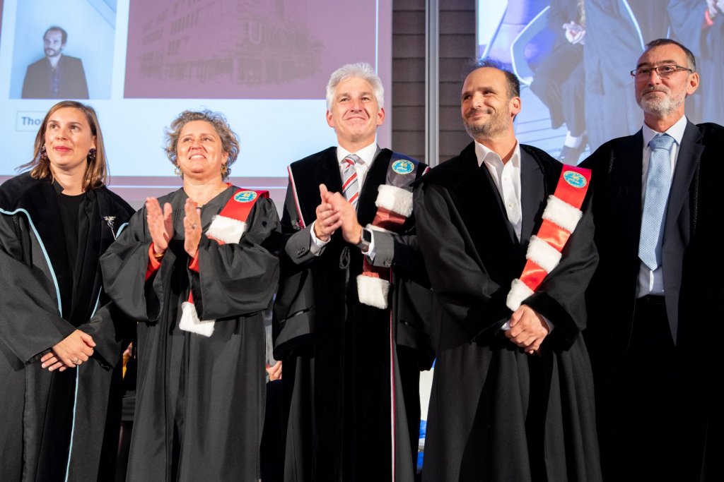 L’UMONS a décerné les insignes de Docteur Honoris Causa à Thomas Lilti et Marie-Rose Moro lors sa séance solennelle de rentrée 2022-202