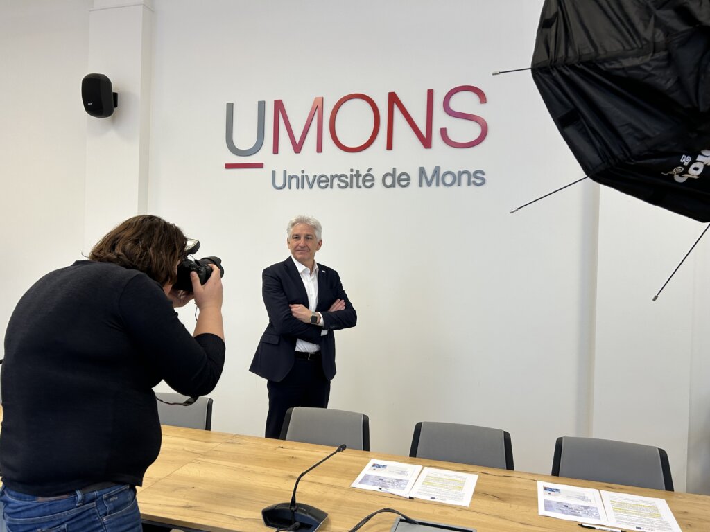 Le Recteur de l’UMONS, 1er chercheur belge en sciences des matériaux