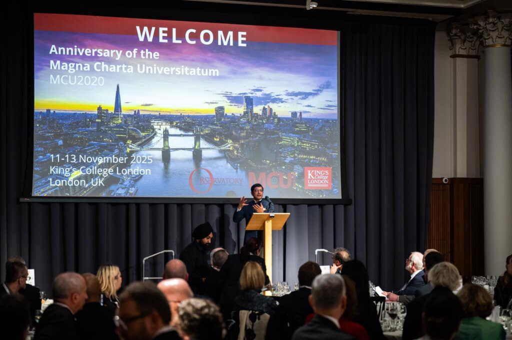 L’UMONS confirme officiellement son adhésion à la Magna Charta Universitatum lors de l’événement anniversaire à Londres