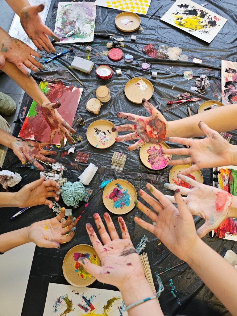 Lutte contre le non-recours : le projet Mob’In, porté par l'UMONS, s'associe au collectif des Ballottés