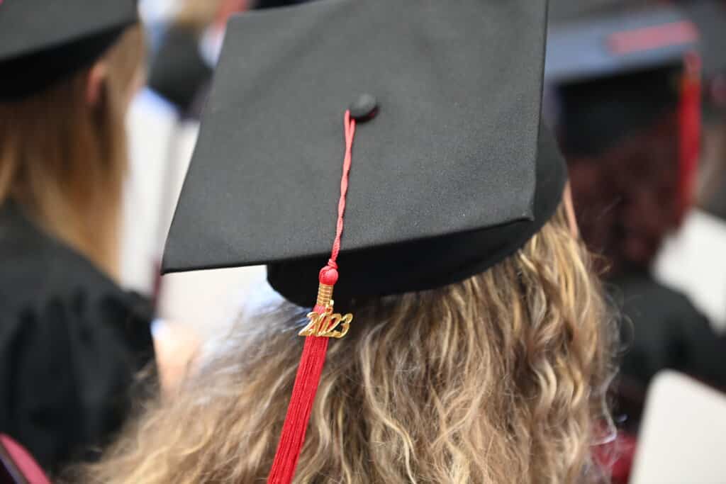 Près de 9 diplômés de l’UMONS sur 10 trouvent un emploi dans les 6 mois maximum après la fin de leurs études
