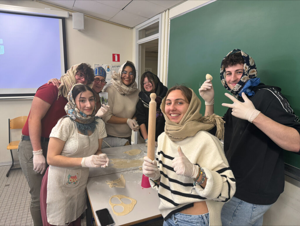 Atelier culinaire avec les étudiants de première bachelier – Master class « Opération Pelmenis ! »