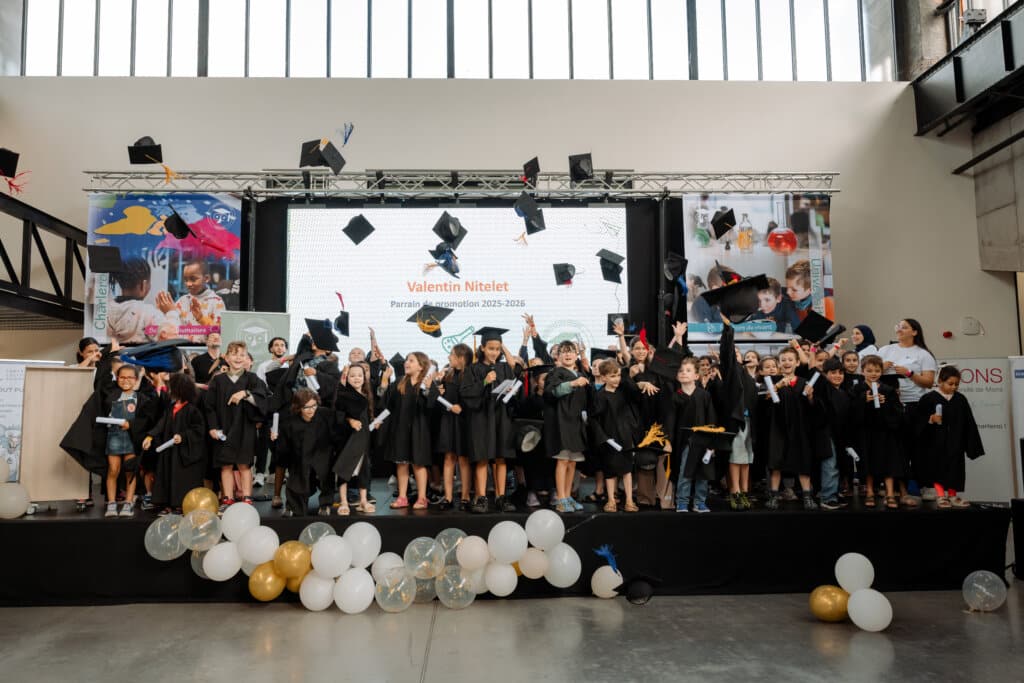 Université des enfants à Charleroi: une cérémonie de remise des diplômes émouvante