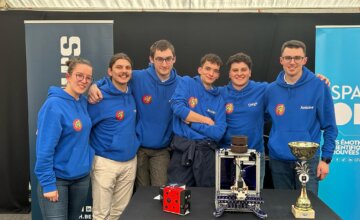 L'équipe Mons'tellaire de la Faculté Polytechnique remporte la coupe de Belgique de robotique et s'illustre sur la scène européenne