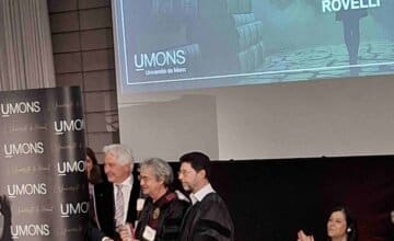 Un membre du service parrain lors de la cérémonie des DHC 2025